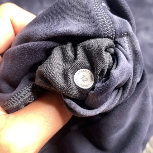 ๐NWTs Lululemon Align HR Pant 25โ - Picture 11 of 13